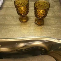 جام شراب و زیر سیگاری