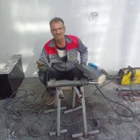 جوشکاری ولوله کاز وآب سرویس آبگرمکن نصب شیرآلات