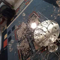 دو عدد لوستر کنترل دار نیاز به سرویس