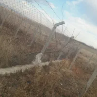 نصب و راه اندازی پایه های  فنس  و پایه های انگوری