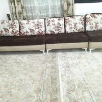 مبلمان ۵ نفره به همراه میز و سه گوش