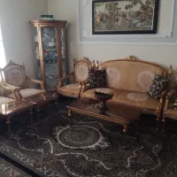 مبل سلطنتی با بوفه و میز نهار خوری