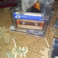 تعداد۲۲عدد نوارکاست خواننده های خوب