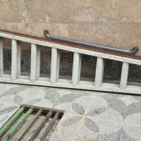 نردبان چوبی دو پایه ۴ متری