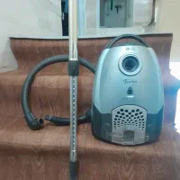 جارو برقی و تخته زیر تخت خواب دونفره