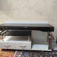 میز تلویزیون صفحه شیشه ای...