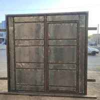 درب حیاط اماده نصب