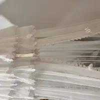پرده بالای تخت