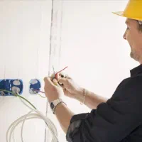 تعمیر تاسیسات برق-دوربین-دزدگیر-تلفن