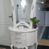 میز و کنسول