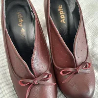 تعدادی کفش و دمپایی سایز 37و38و23