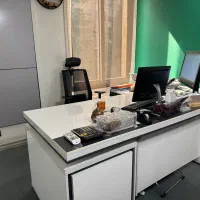 میز مدیریتی تمام هایگلاس