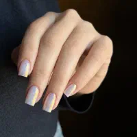 کاشت و طراحی ناخن فقط با هزینه مواد