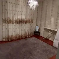 ۲خواب بازسازی شده کوزو با کاغذ دیواری|فروش آپارتمان|پرند, فاز ۵|دیوار