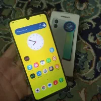 گوشی سامسونگ A06ابی خوشگل نونو۲۰روزه خریدم ۶۴گیگ