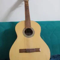 گیتار درحدنو|گیتار، بیس، امپلیفایر|شیراز, حومه شیراز|دیوار