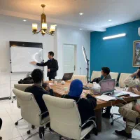 تیم مشاوره کسب و کار / تبلیغات / مشاوره فردی / کوچ