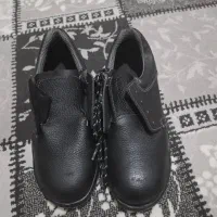 سه تا کفش ایمنی