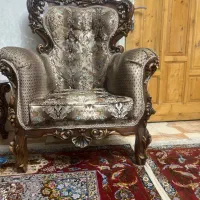 مبل کلاسیک ۷ نفره به همراه ۳تا عسلی