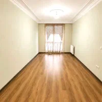 ۱۳۵ متر ۴ اتاق مناسب مشاغل کم تردد (شریعتی)