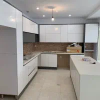 ۱۳۷متر*۳خواب/کلیدنخورده*روبه آفتاب/سند تکبرگ