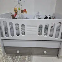 تخت گهواره ای کودک