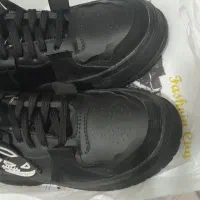 کتونی مشکی سایز 39 نو و مینی کوله