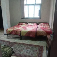هتل مهمانپذیر مسافرخانه|اجارهٔ کوتاه‌مدت آپارتمان و سوئیت|شیراز, لاله|دیوار