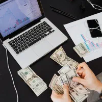 دیپلم حسابداری سال دهم|خدمات آموزشی|اصفهان, فروردین|دیوار