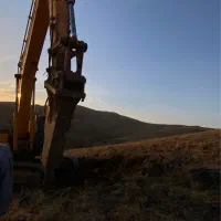 راننده کمپرسی پایه یک و بیل مکانیکی