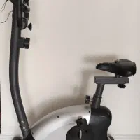 دوچرخه ثابت تمیز و سالم