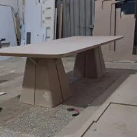 نیازمند نیروی کار در کارگاه نجاری