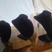 استند و رگال جواهرات مخمل