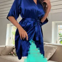 روبدوشامبر ساتن ۱۸۰ هزار