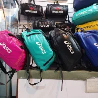 ساک ورزشی|کیف، کفش، کمربند|قم, قلعه کامکار|دیوار