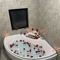 اجاره کلبه سوئیسی ویلا دوخواب جکوزی دار|اجارهٔ کوتاه‌مدت ویلا و باغ|شیرود, |دیوار