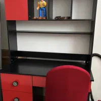 تخت مدل پورش همراه میزتحریر و صندلی بسیار تمیز|تخت و صندلی بچه|مشهد, سجاد شهر|دیوار