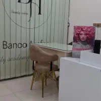 *ناخنکار و آرایشگر حرفه ای*|استخدام درمانی، زیبایی، بهداشتی|تهران, سلسبیل شمالی|دیوار