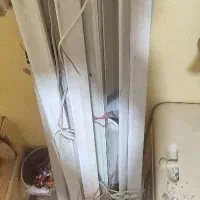 پایه و لامپ مهتابی