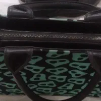 کیف و کفش|کیف، کفش، کمربند|قم, شهر قائم|دیوار