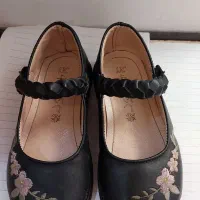 کفش های بچگانه