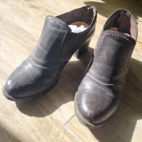 کفش|کیف، کفش، کمربند|گنبد کاووس, |دیوار