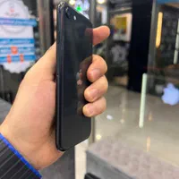 آیفون اس ای ۲۰۲۰ مشکی|موبایل|اصفهان, مفتح|دیوار