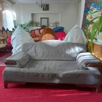 دو تا کاناپه پارچه طوسی پایه چوب