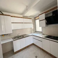 اپارتمان۸۵متری خیابان سرزمین ویو دار بدون مشرف