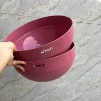 دو‌عدد کاسه گرد پلاستیکی