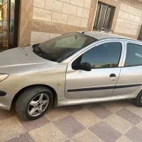 فروش یک دستگاه پژو ۲۰۶ تیپ ۶ اتومات