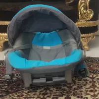 گهواره و کریر نوزاد