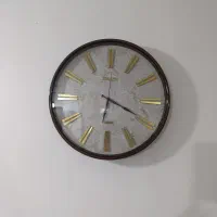 ساعت دیواری