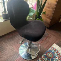صندلی جک دار در حد نو
